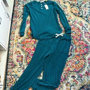 NWT ribbed teal blue colored jogger lounge set